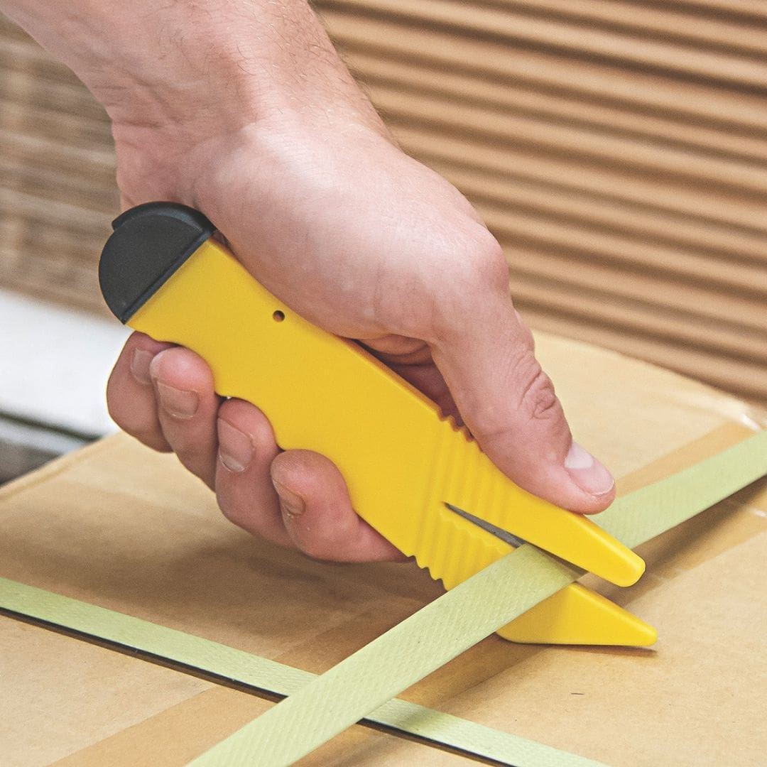 Safety knives and cutters